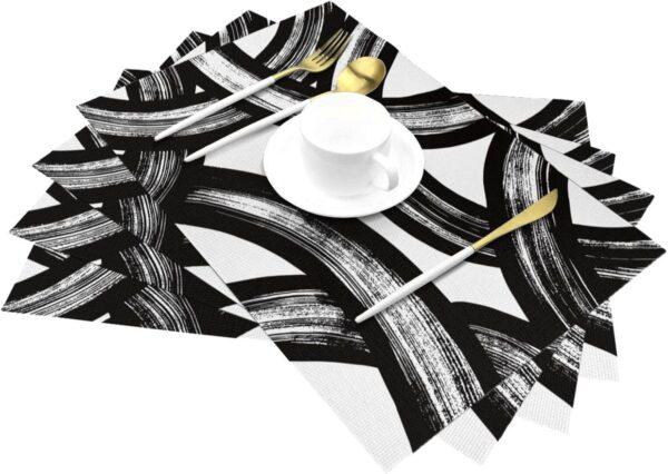 71hVneuvG9L._AC_SL1500_.jpg and White Curve Patterned Linen Placemats Set of 4, Washable Non-Slip Heat-Resistant